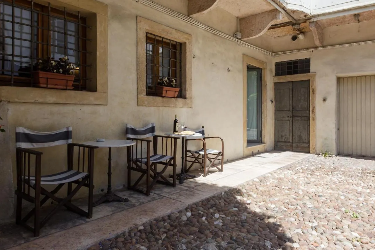 Maison d'hôtes Hotel Palazzo Fracastoro à Vérone