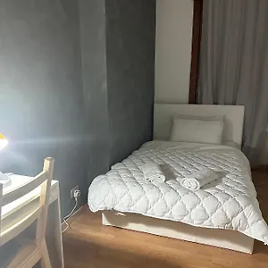 https://leone-doro-2-milano-street.hotelslidodijesolo.com